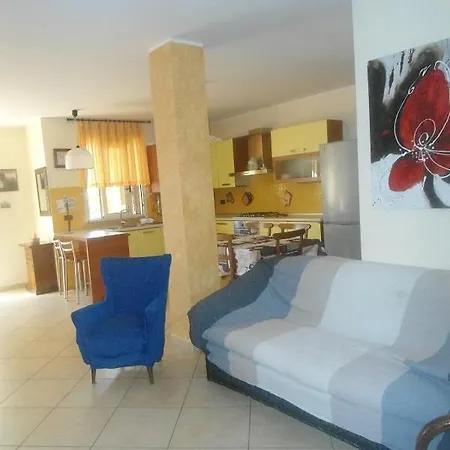 Apartment Turistici Di Gabriele 20 Mt Dal Mare Pineto