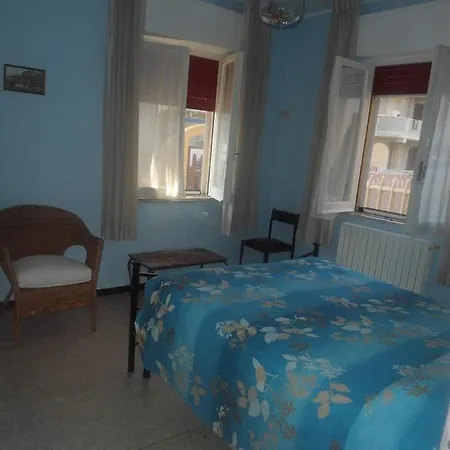 Turistici Di Gabriele 20 Mt Dal Mare * Пинето